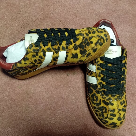 Steve Madden size 10 leopard print Hudsin sneaker - Picture 4 of 5